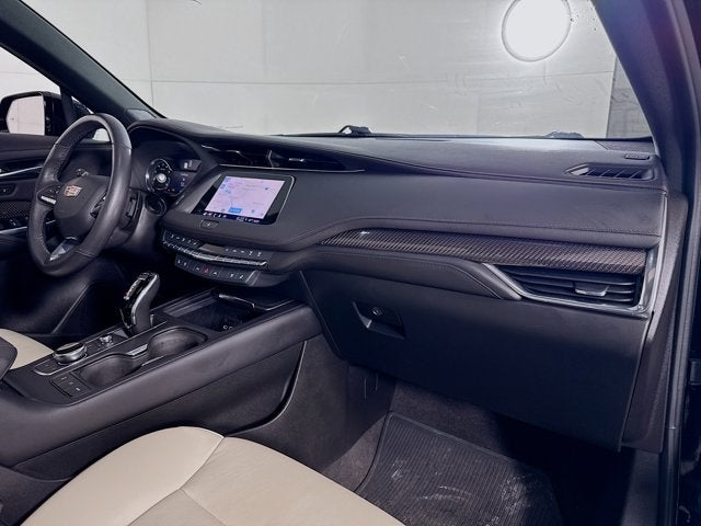 2022 Cadillac XT4 AWD Sport