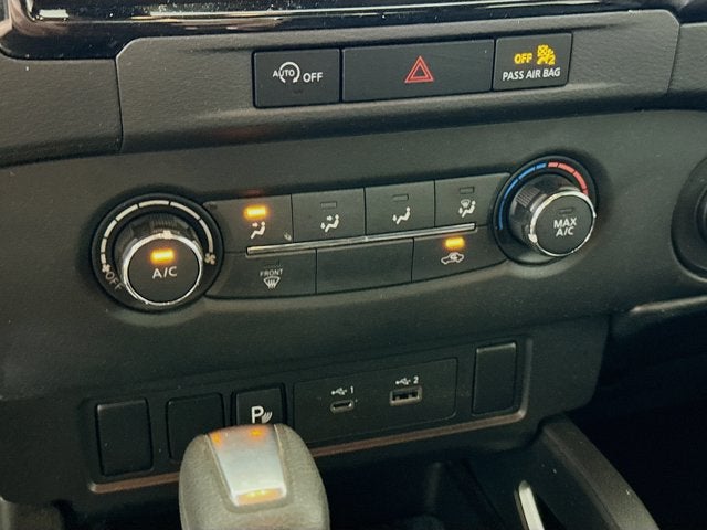 2024 Nissan Frontier SV