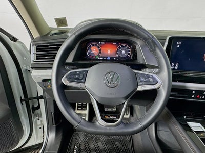 2024 Volkswagen Atlas 2.0T Peak Edition SEL