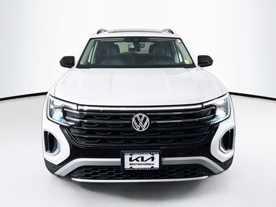 2024 Volkswagen Atlas 2.0T Peak Edition SEL