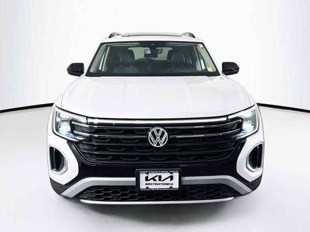 2024 Volkswagen Atlas 2.0T Peak Edition SEL