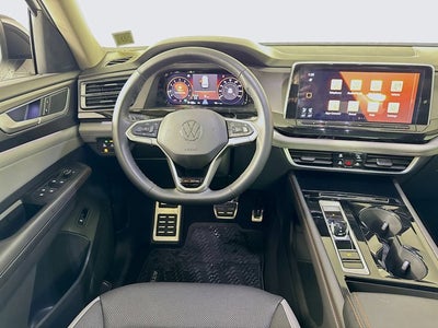 2024 Volkswagen Atlas 2.0T Peak Edition SEL