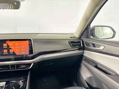 2024 Volkswagen Atlas 2.0T Peak Edition SEL