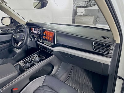 2024 Volkswagen Atlas 2.0T Peak Edition SEL