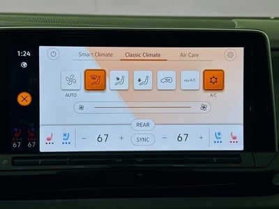 2024 Volkswagen Atlas 2.0T Peak Edition SEL