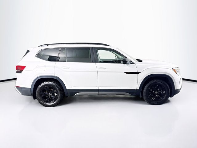 2024 Volkswagen Atlas 2.0T Peak Edition SEL