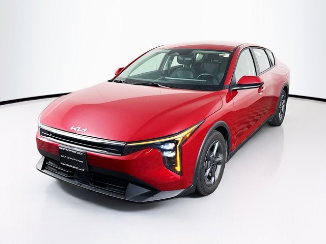 2025 Kia K4 LXS AT's photo