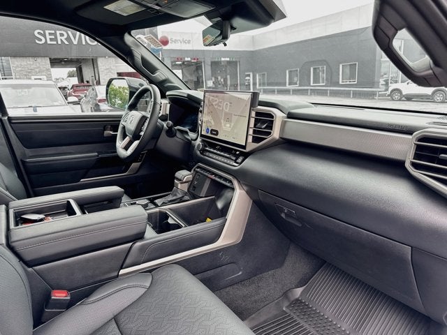 2025 Toyota Tundra 4WD SR5