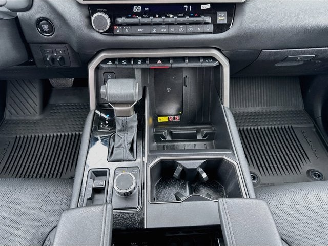 2025 Toyota Tundra 4WD SR5