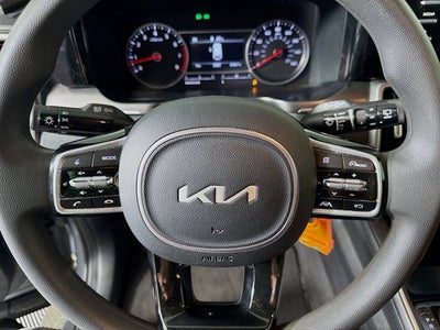 2023 Kia Sorento LX