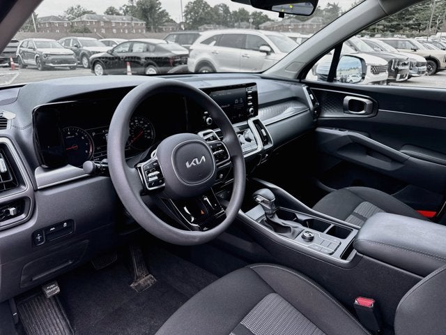 2023 Kia Sorento LX