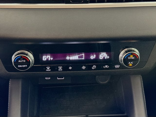 2024 Mitsubishi Outlander ES