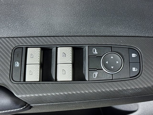 2024 Mitsubishi Outlander ES