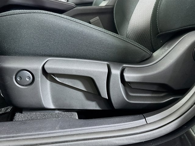 2024 Mitsubishi Outlander ES