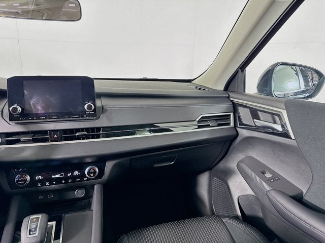 2024 Mitsubishi Outlander ES