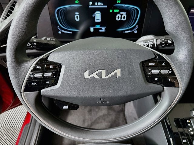 2024 Kia Niro LX