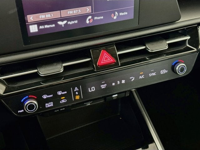 2024 Kia Niro LX