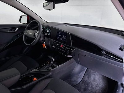 2024 Kia Niro LX