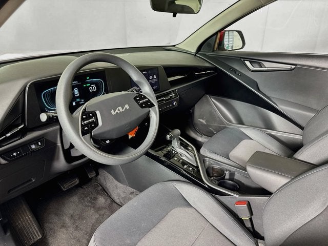 2024 Kia Niro LX