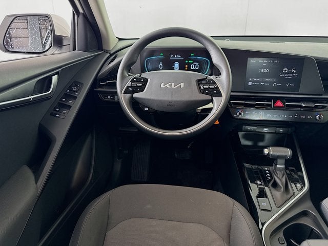 2023 Kia Niro LX