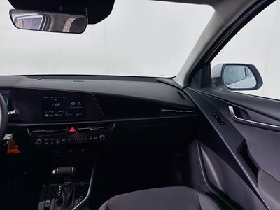 2023 Kia Niro LX