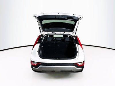 2023 Kia Niro LX