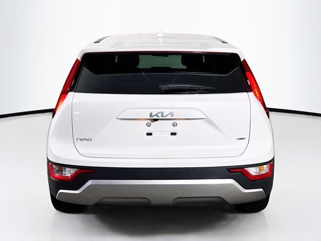 2023 Kia Niro LX