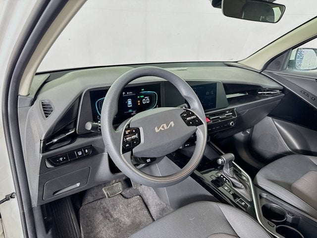 2023 Kia Niro LX