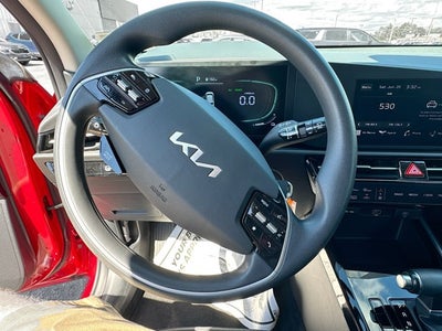 2023 Kia Niro LX