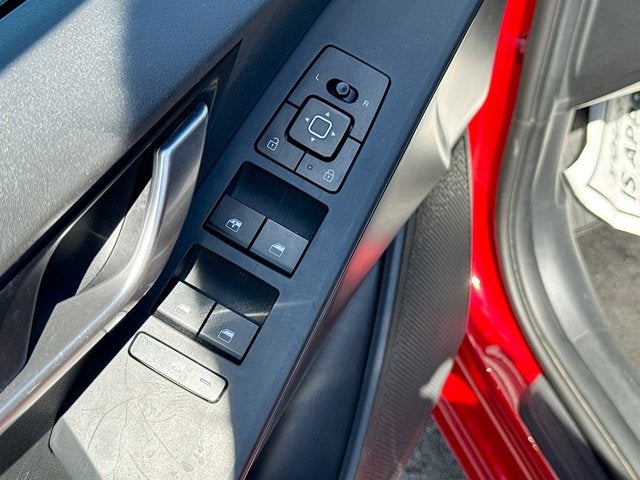 2023 Kia Niro LX