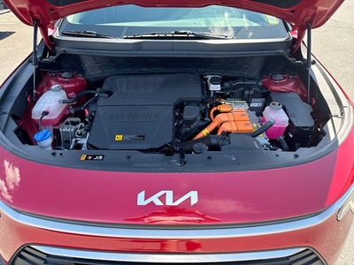 2023 Kia Niro LX