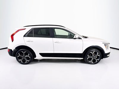 2023 Kia Niro EX Touring