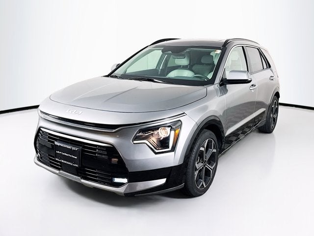2023 Kia Niro EX Touring HEV's photo