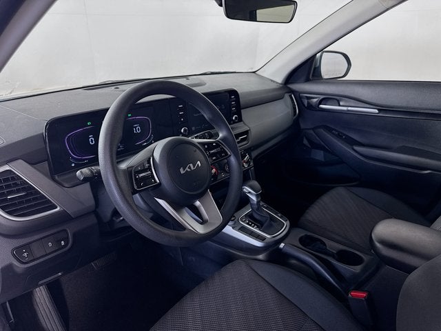 2025 Kia Seltos LX
