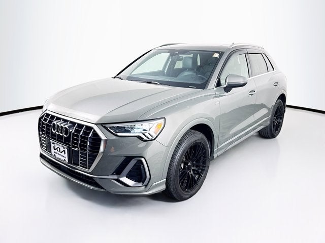 2021 Audi Q3 S line Premium Plus
