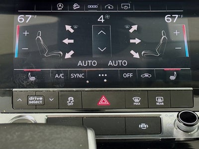 2023 Audi Q7 Premium Plus