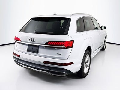 2023 Audi Q7 Premium Plus