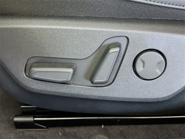 2025 Kia EV6 Light