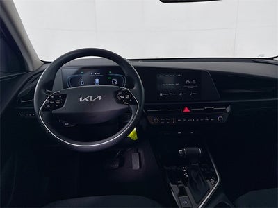 2025 Kia Niro LX