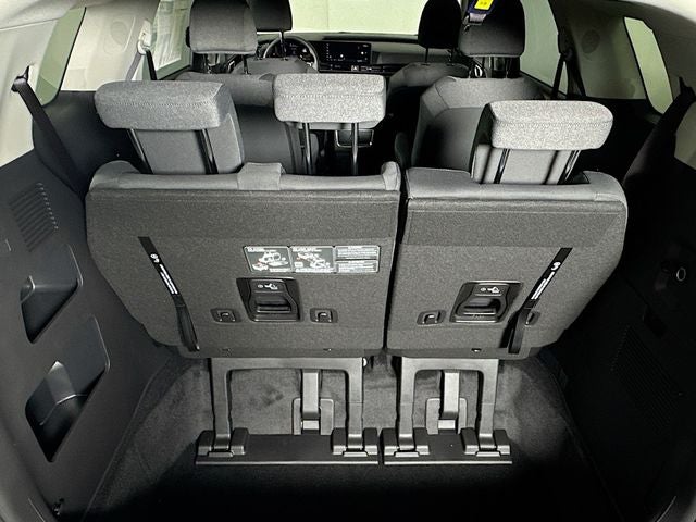 2026 Kia Carnival LX